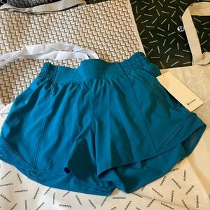 NWT Lululemon Hotty Hot High-Rise Short 4" *Lined, Sz 6, HAWAIIAN BLUE
